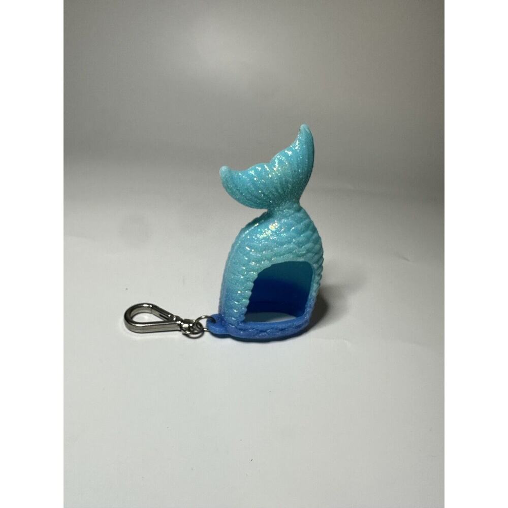 Bath & Body Works LIGHT UP BLUE TAIL Pocketbac Holder Case Sanitizer Clip Tale